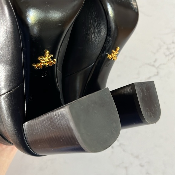 EUC Prada Black Leather Round Toe Block Heel Heeled Ankle Booties in Size 37 - Picture 7 of 10